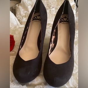 Womens Black suede wedge shoes, size 9